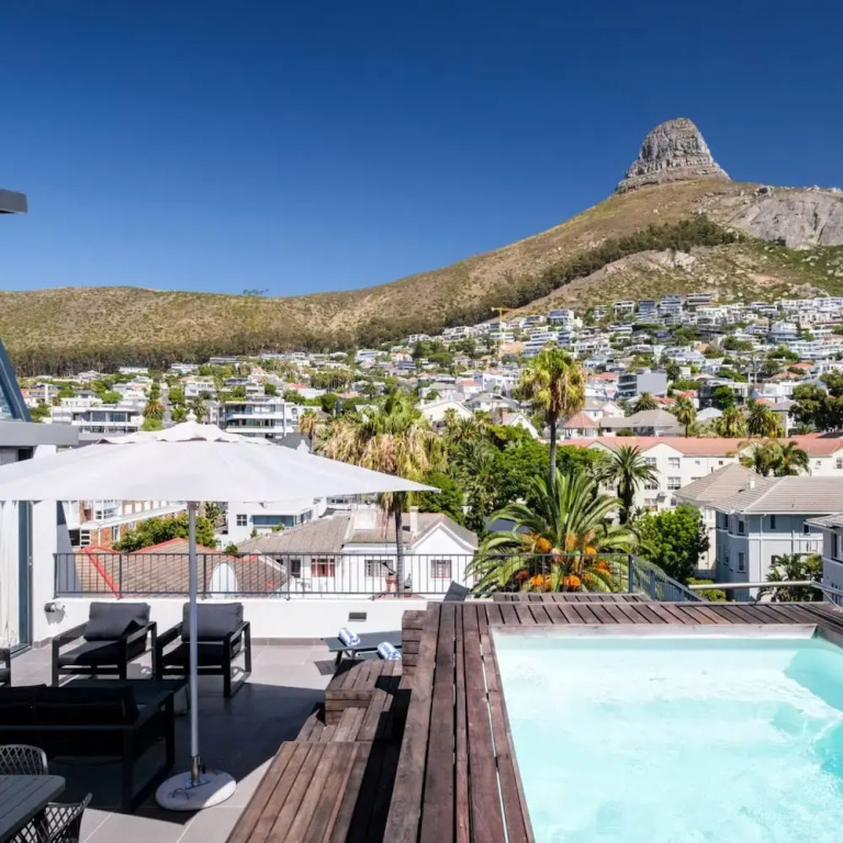 Incredible Penthouse w City Mountain Views Belle Vue Penthouse