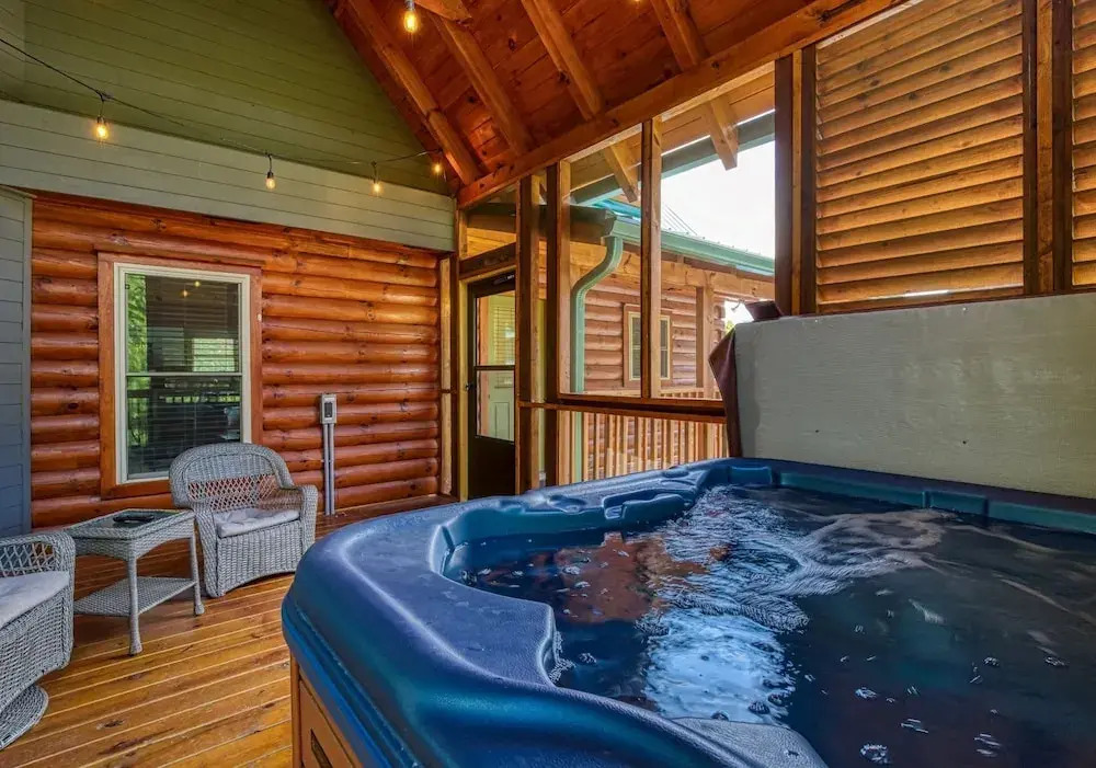 ERN824 - Best Days - Great Location! Close To Town! cabin
