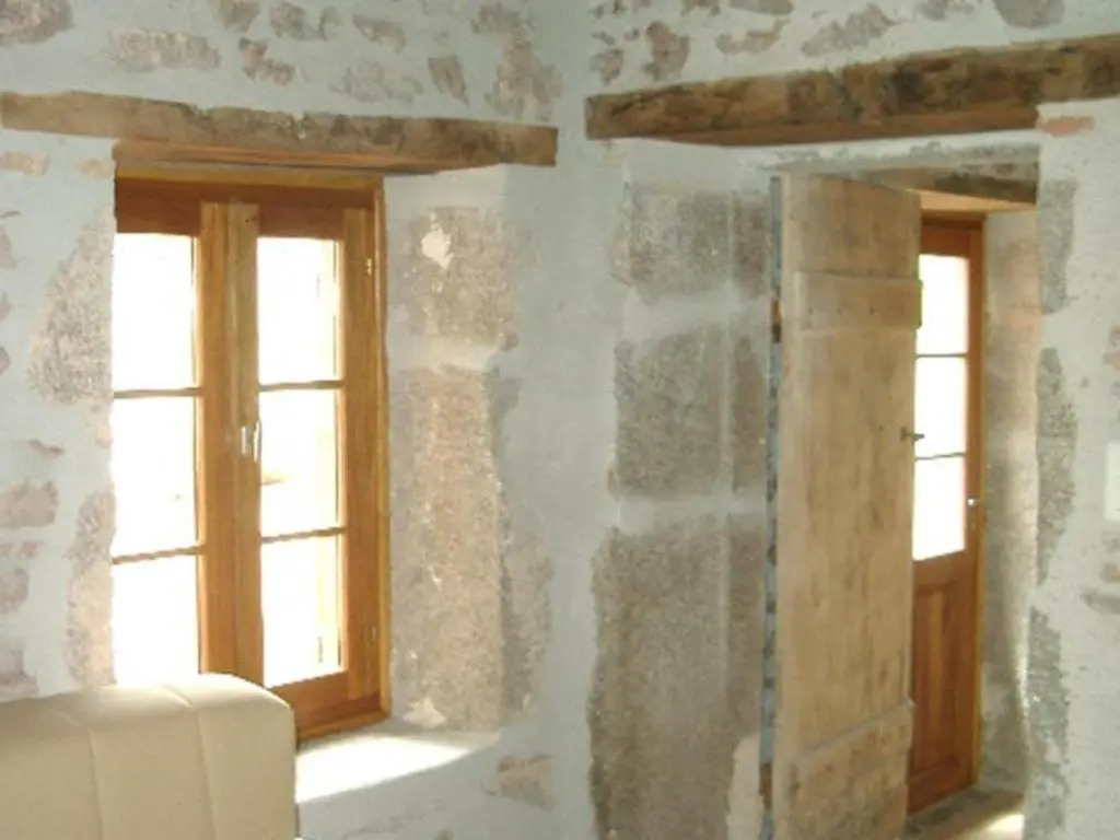 Gîte isolé et paisible aux Monts de la Madeleine avec animaux admis - FR-1-496-100