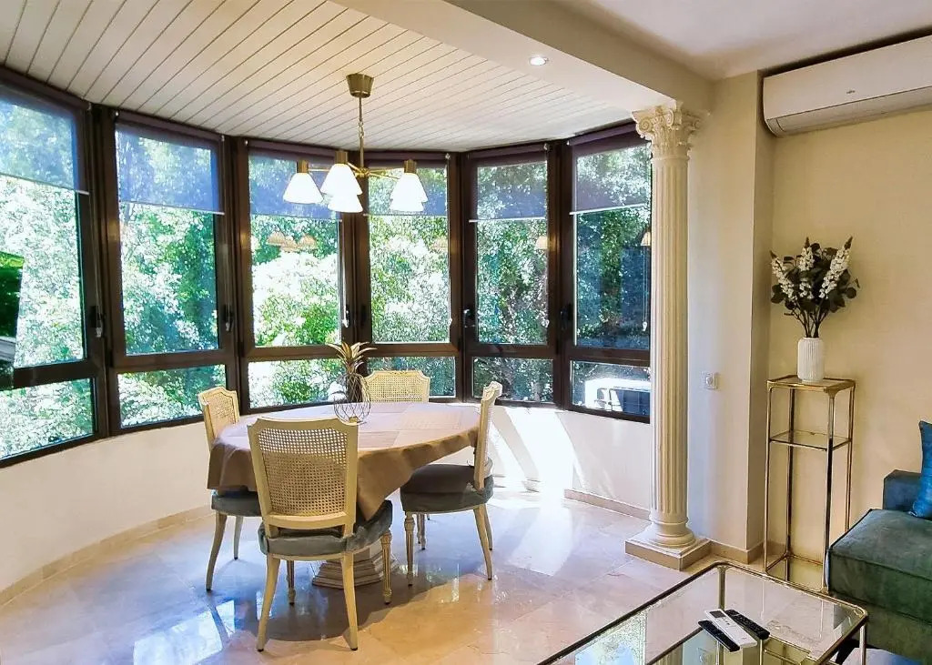 Spacious Renovated 1-Bedroom Apartment in Marbella Center with Parking