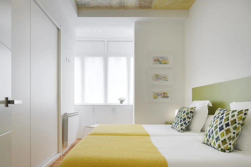 Urbieta 2 Apartment by FeelFree Rentals