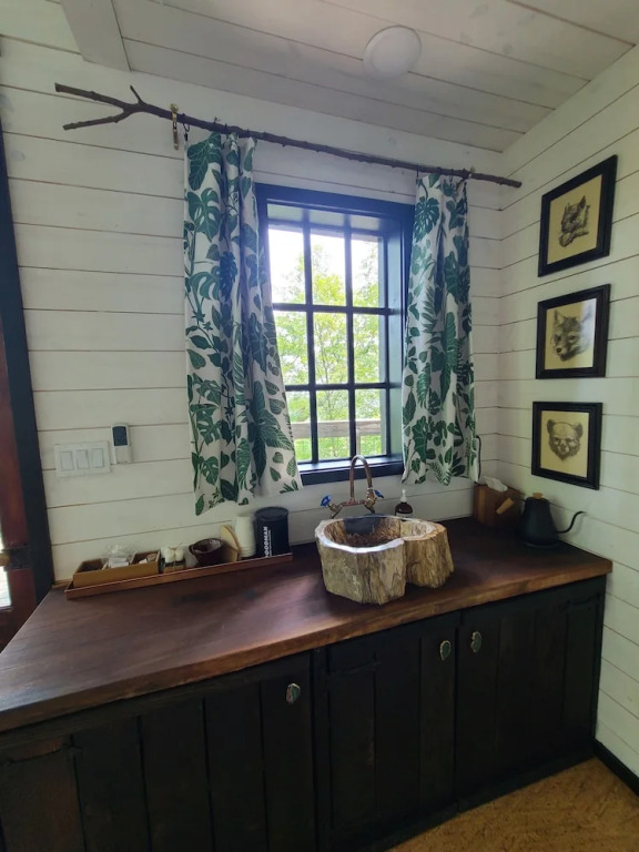 The Treetop Hideaways at Ruby Falls