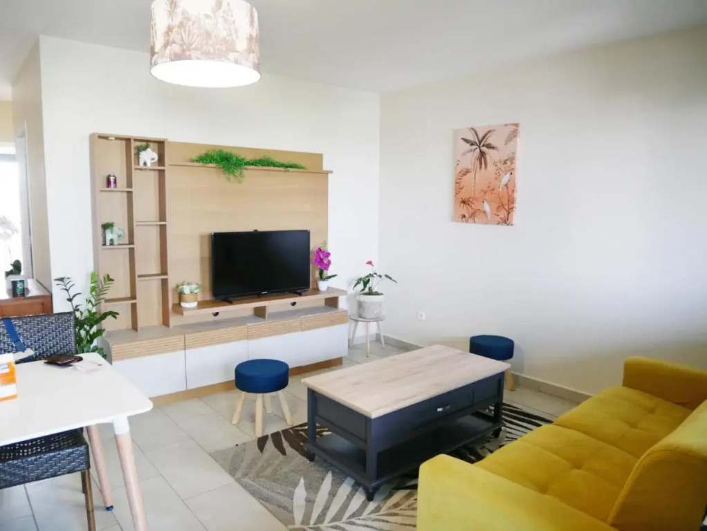 Tropical Suites