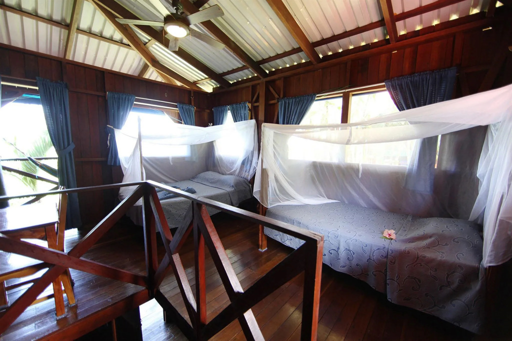 Las Caletas Lodge
