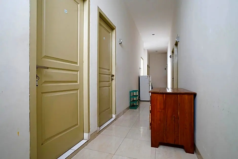 OYO Life 2874 Berlian Residence
