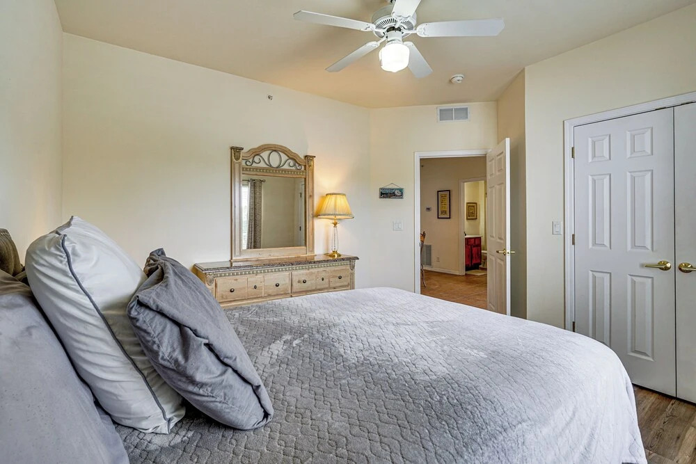 Lakefront Osage Beach Condo: Dock Your Boat Here!