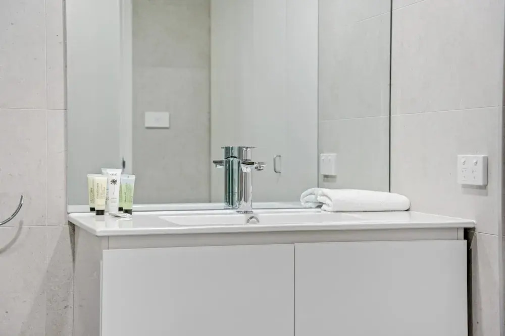 Central 2-bed Apartment With Pool, Gym and Spa