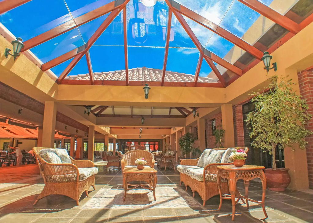 Hotel Los Parrales