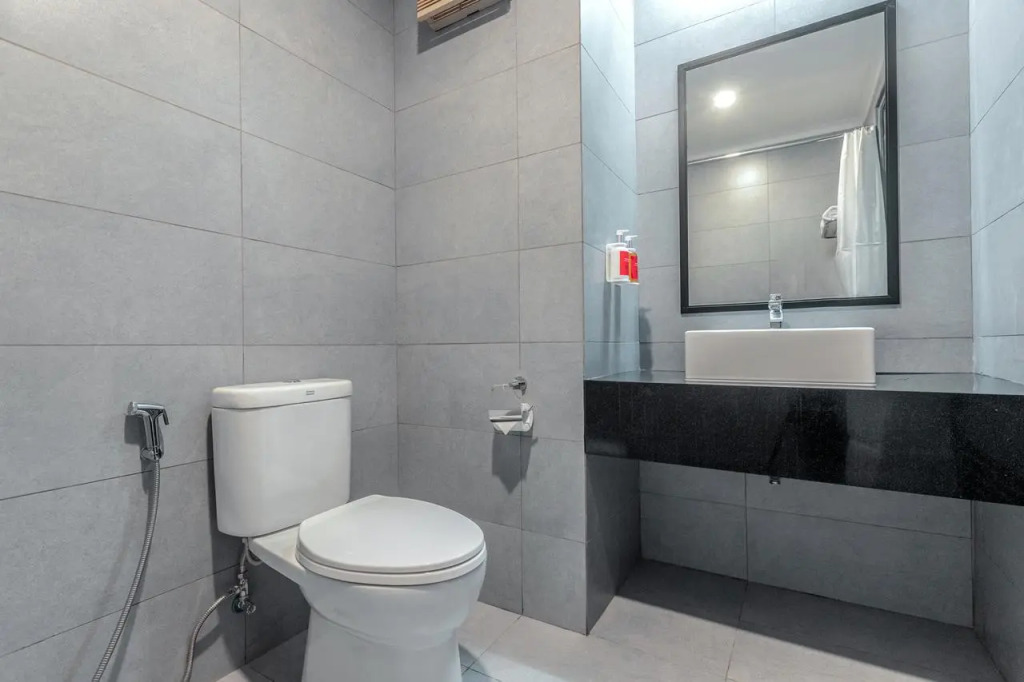 Super OYO Townhouse 2 Hotel Gunung Sahari