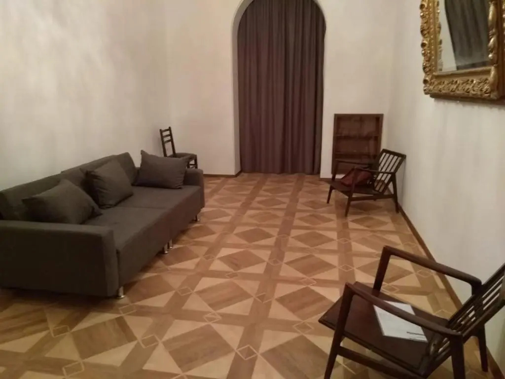 Huge Newly Renovated 3Br In Heart Of Tbilisi