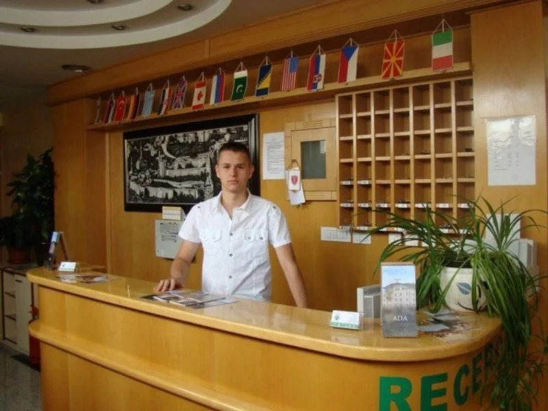 Ada Hotel