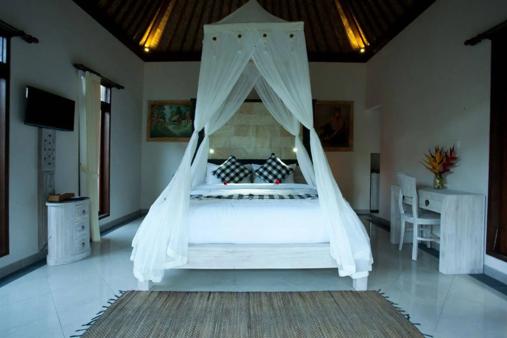 Segening Villa