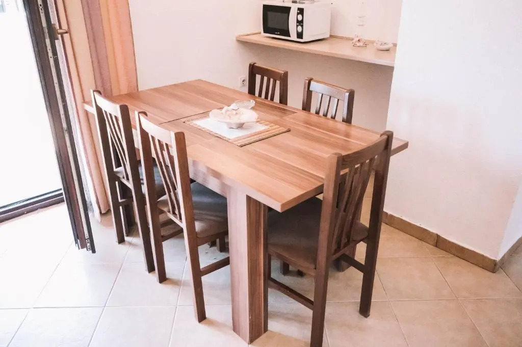 Bivalvia Apartments