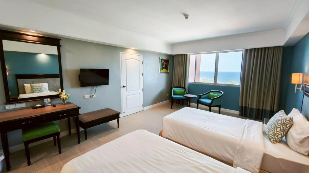 Hua Hin Grand Hotel and Plaza