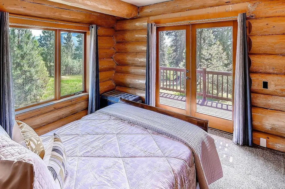 Deer Meadow Lodge