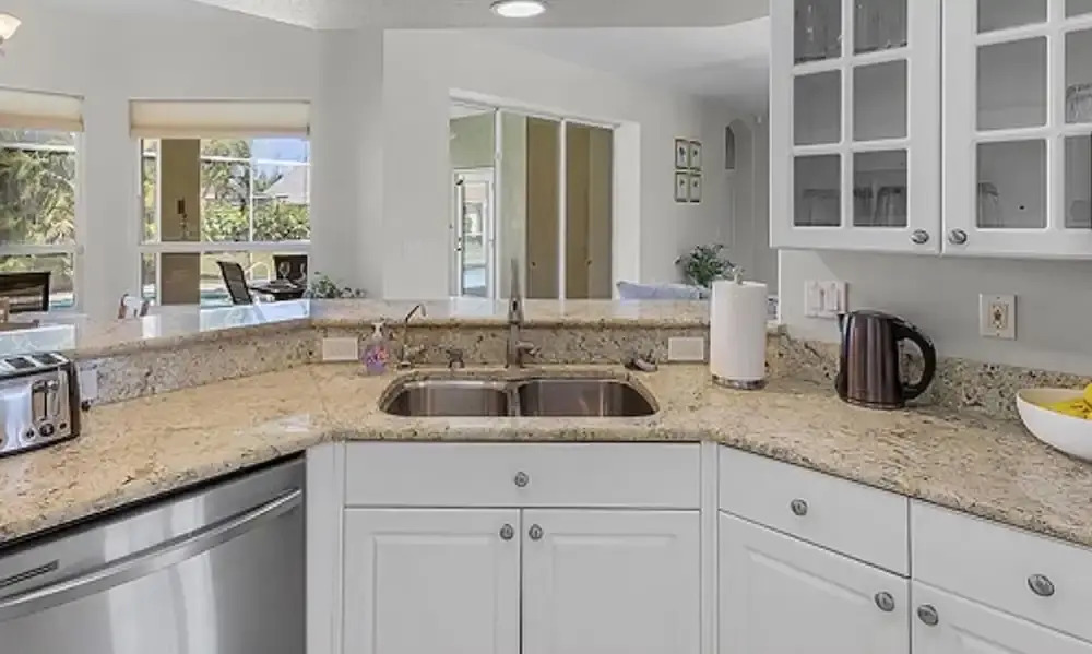Family Friendly - Private Pool - Sleeps 10