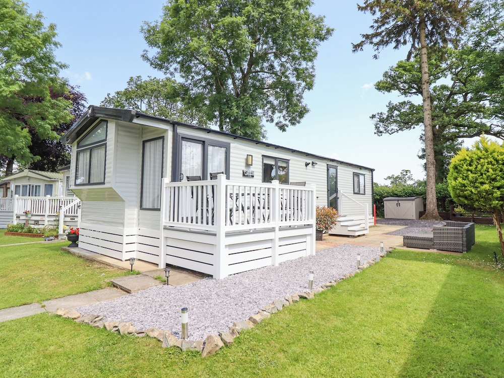 Woodlands Lodge