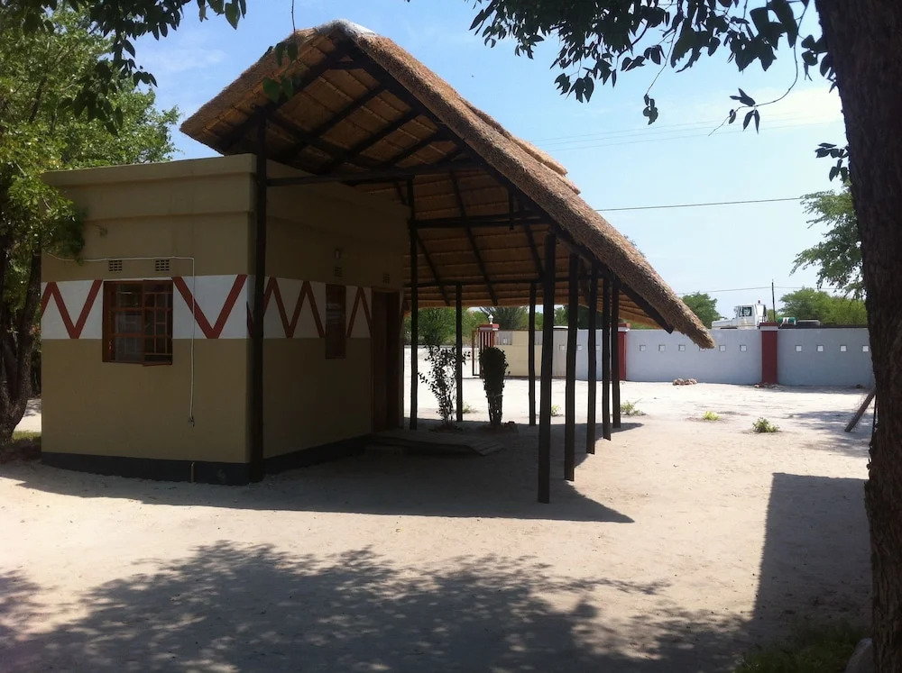 Gomwe Guest Inn