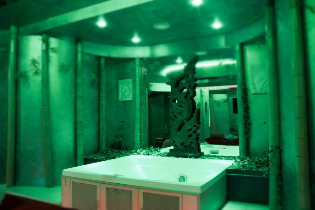Silk Motel