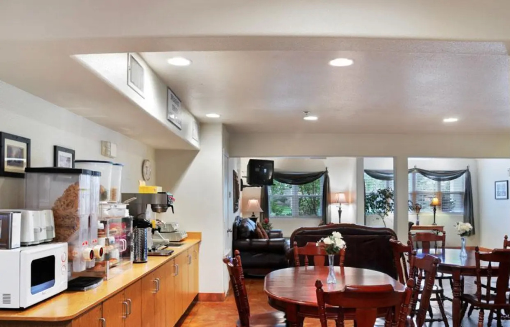 Americas Best Value Inn and Suites Ada
