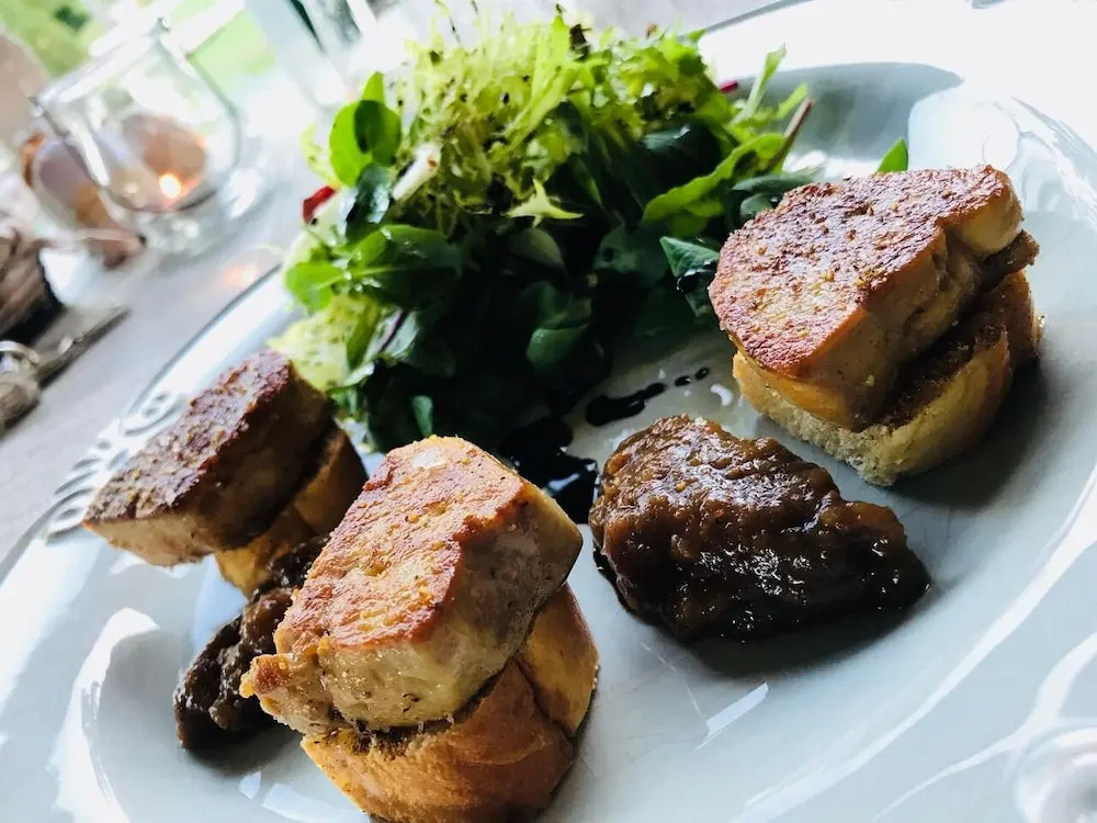 LE CLOS DES CYPRES - Maison dhôtes de Charme - Diner Gourmet & Bien-être