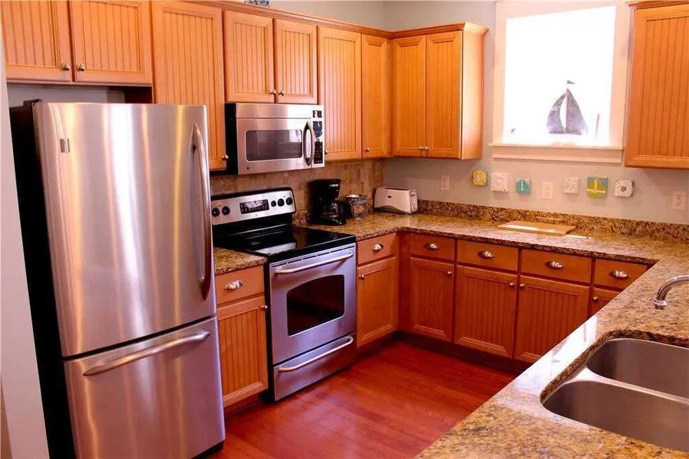 1366 Laurel Grove - 4 Br Home