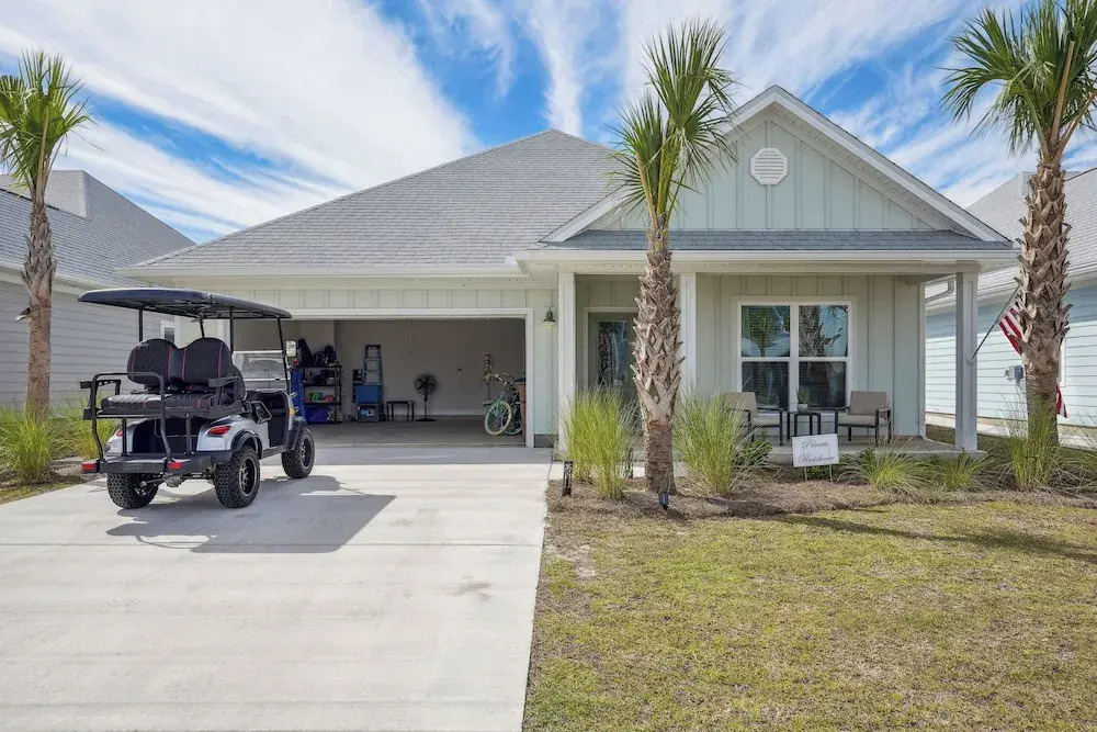 Port St Joe Escape w/ Golf Cart & Pool Access