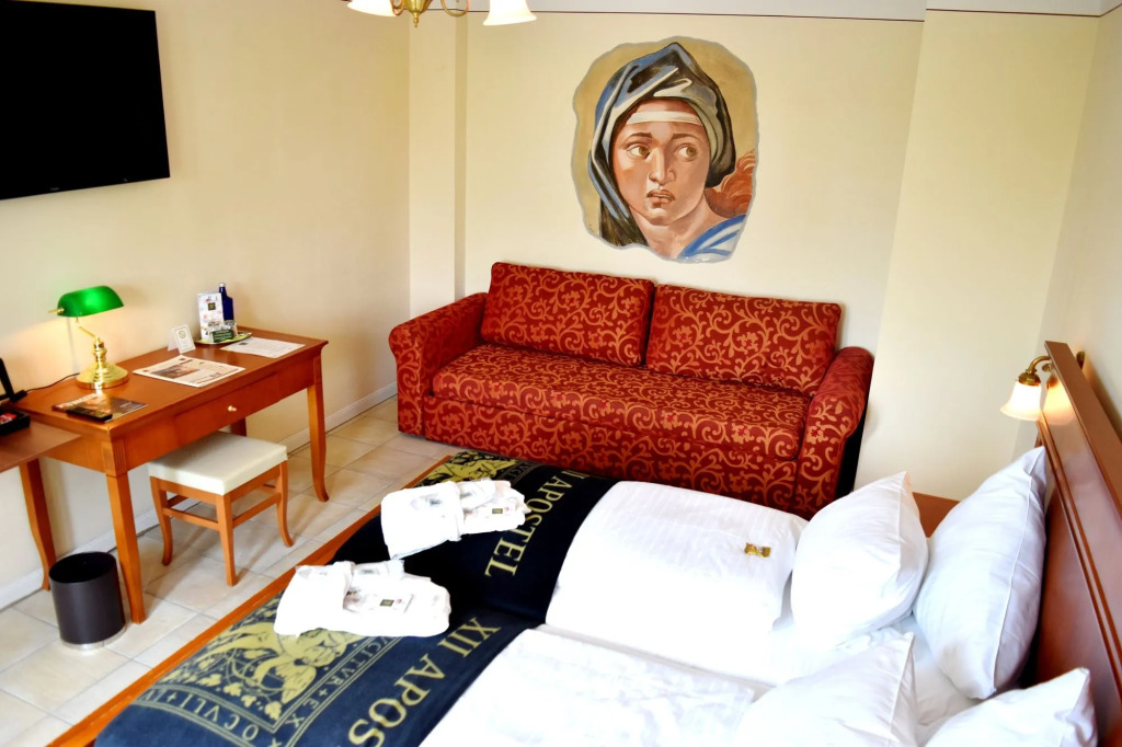 XII Apostel Albergo