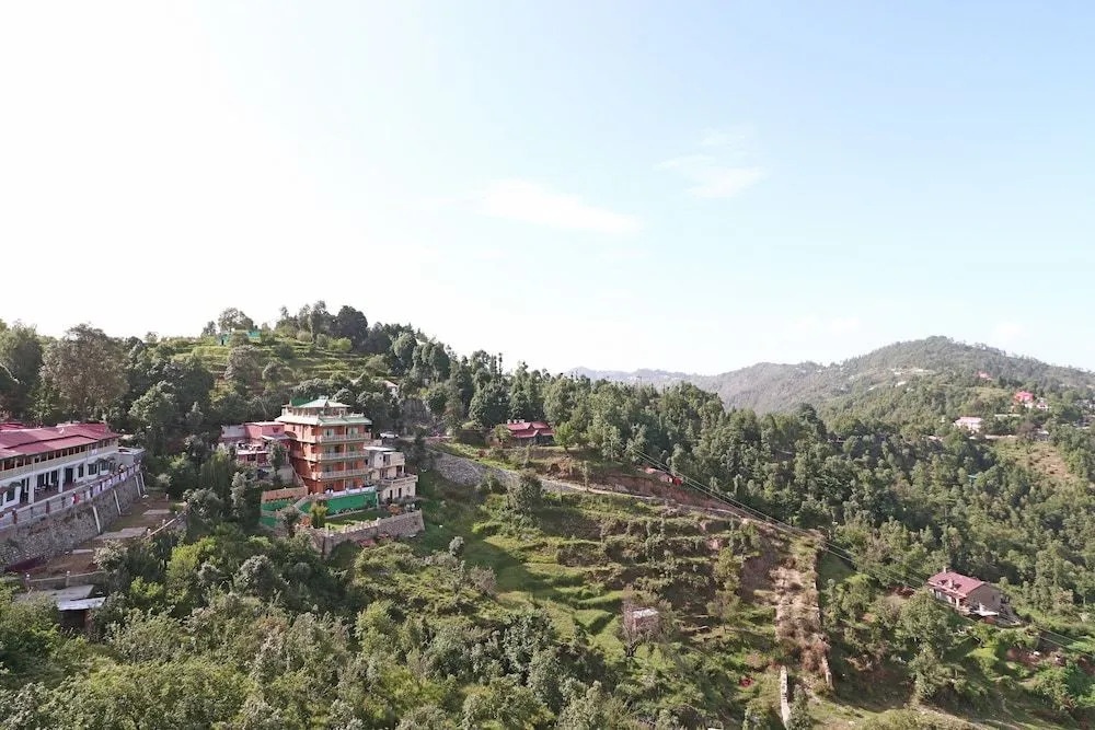 OYO 15170 Maa Gauri Resort