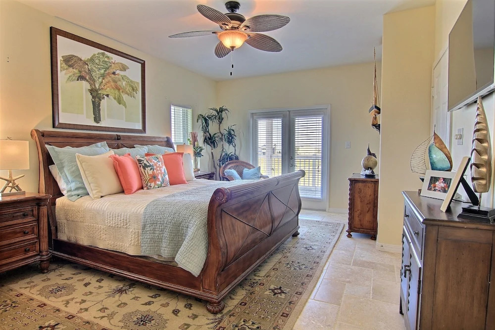 Ray of Sunshine by Silver Sands Vacation Rentals
