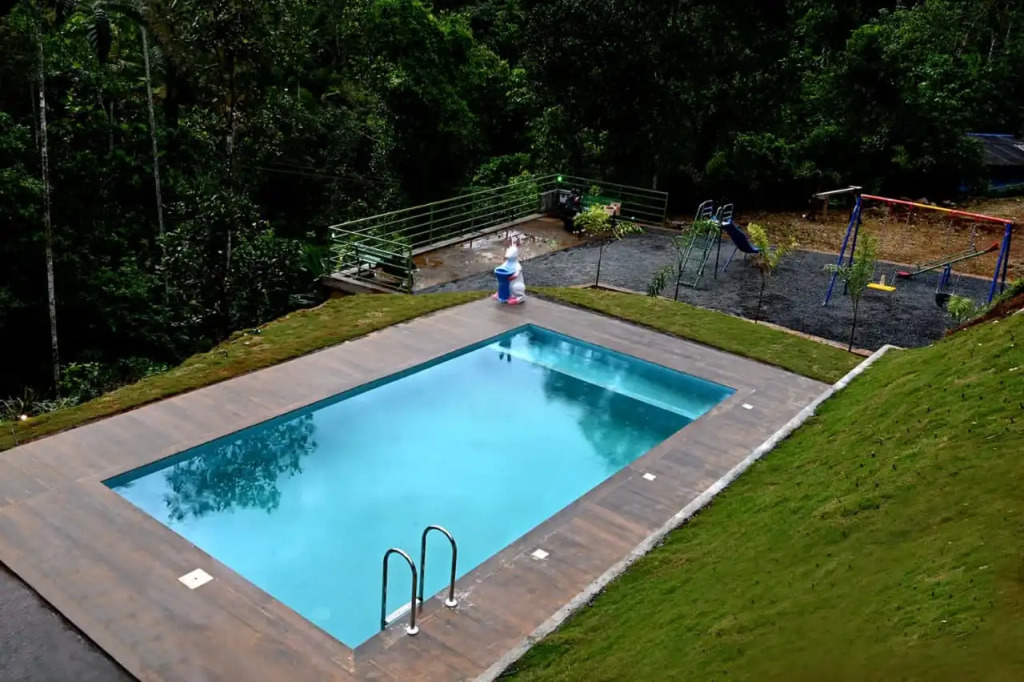 Rainwood Aurum Resort