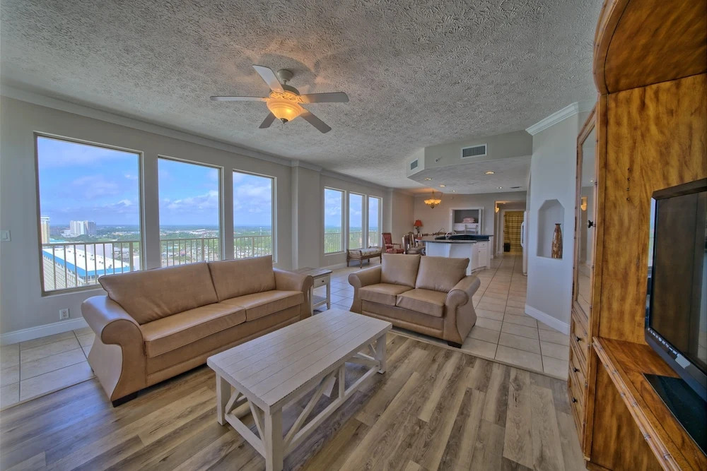 Gulf Crest Condominium #2107 - 3 Br Condo