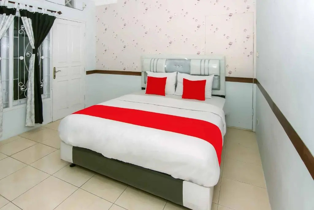 Zazadior Residence Syariah near Pantai Padang Mitra RedDoorz