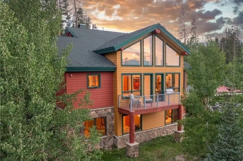 Waterwall House 5 Bedroom Home by Redawning