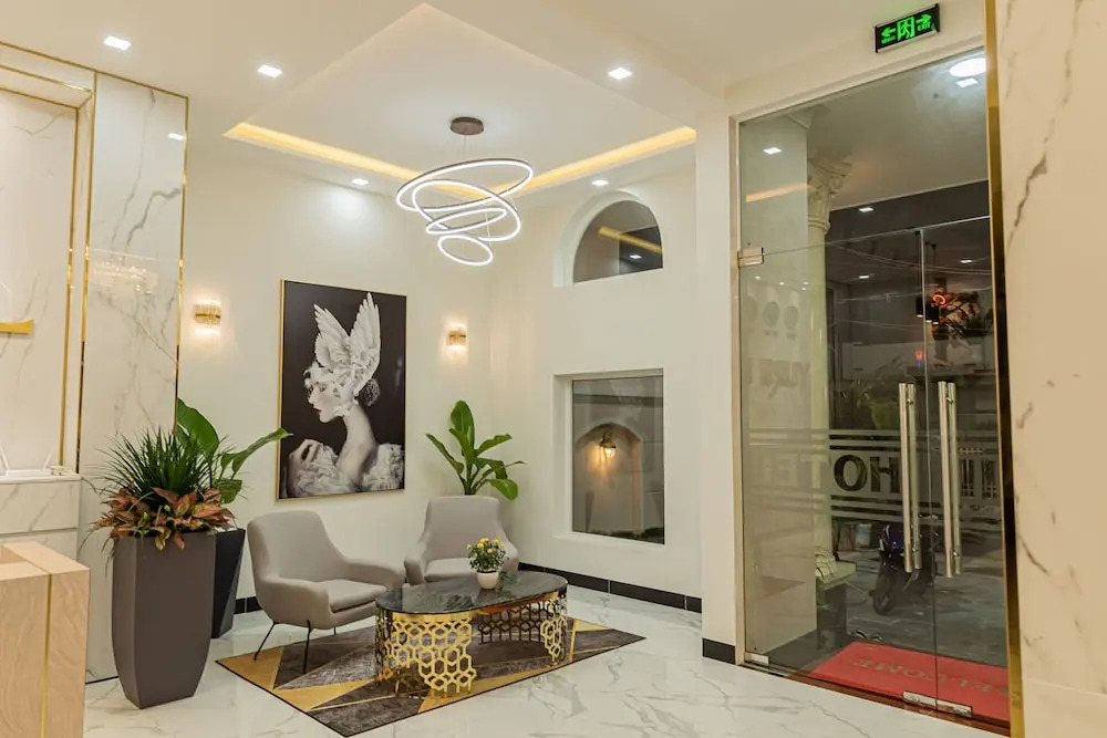 Yurii Hotel