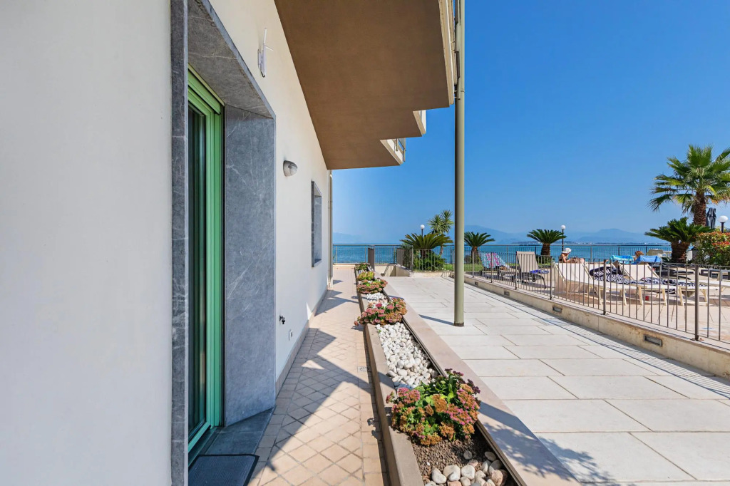 Residenza Miralago With Pool - Ground Floor One-bedroom