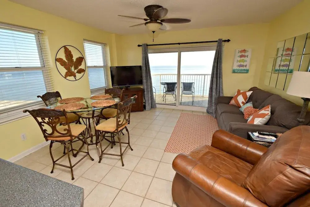 Tradewinds 801 by RedAwning