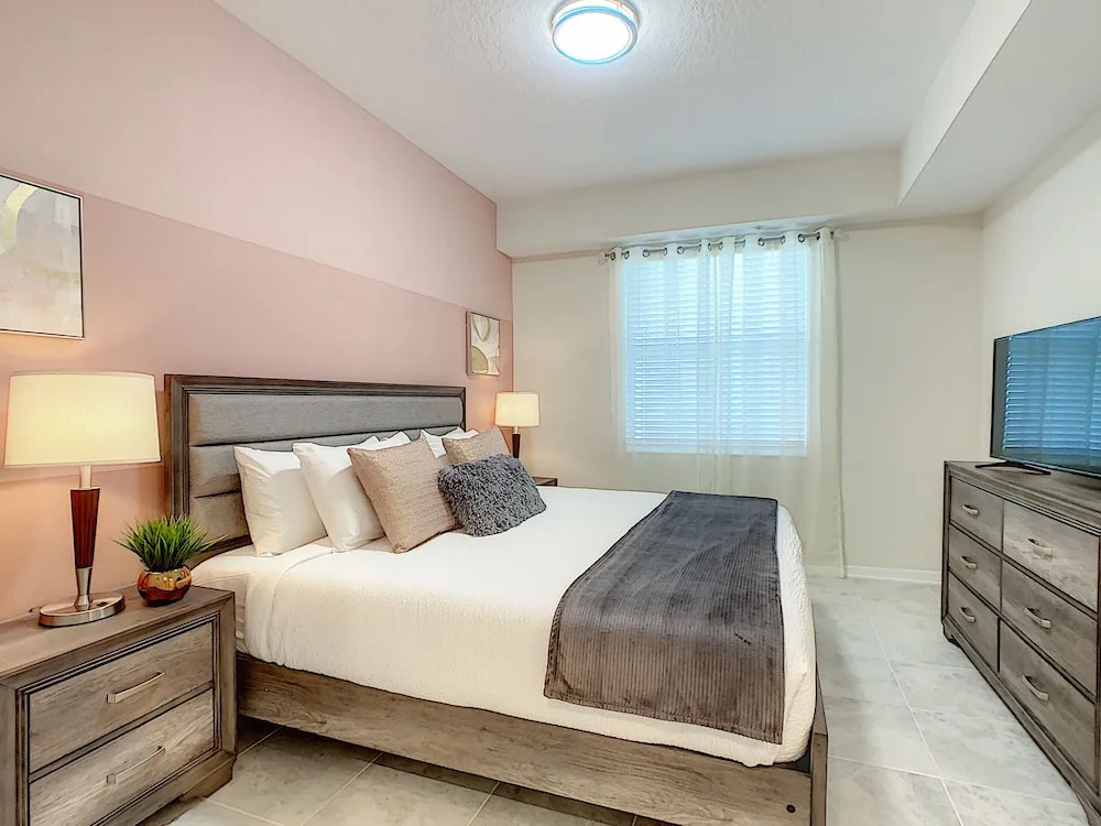 Modern Condo Near Disney Foosball Water Park!