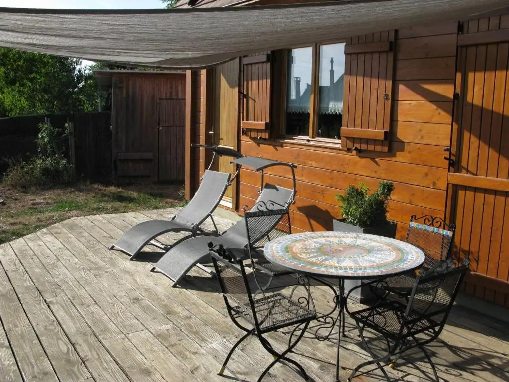 Maison écoresponsable classée 3 étoiles avec son jardin clos
