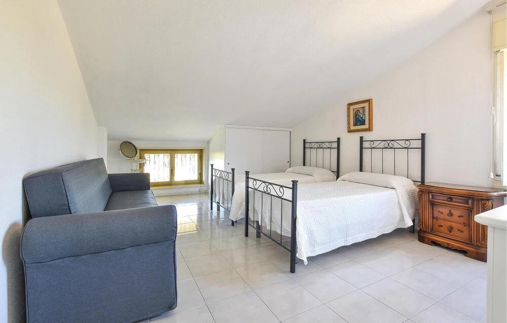 Stunning Home in Acireale With Wifi and 3 Bedrooms