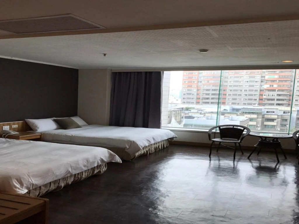 Back Home Hotel