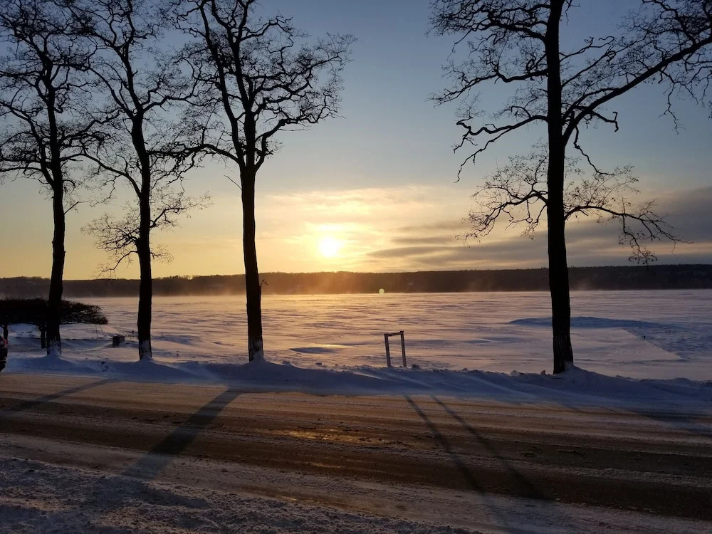 Edgewater Resort
