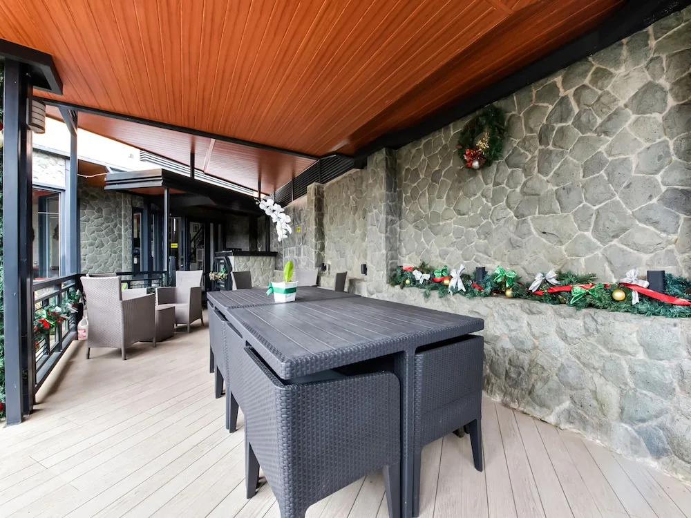 Sunset View Ridge Residences