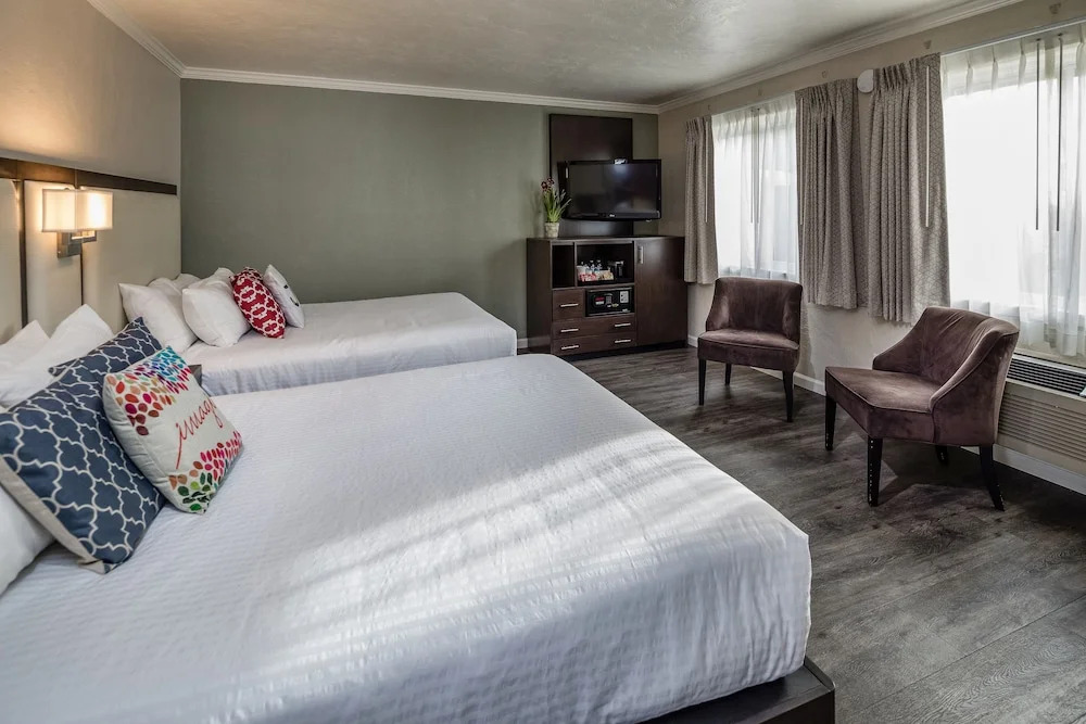 The Palo Alto Inn