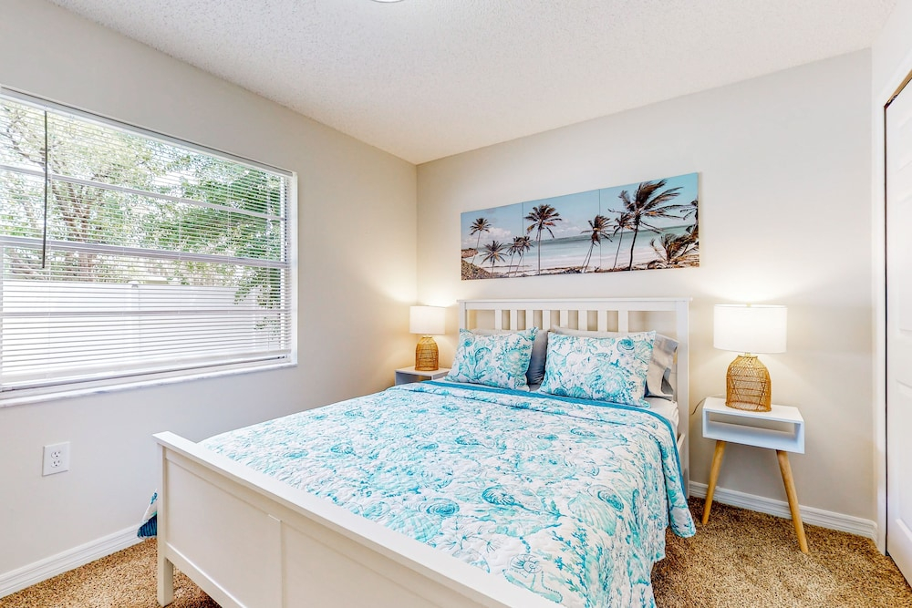 Single-story House With Private Pool, Alfresco Dining, & Lanai - Dog-friendly