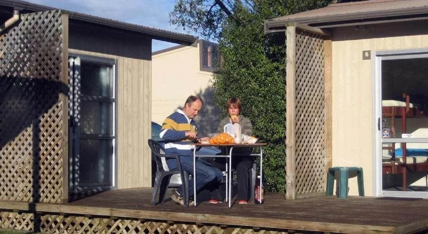 Pohara Beach TOP 10 Holiday Park