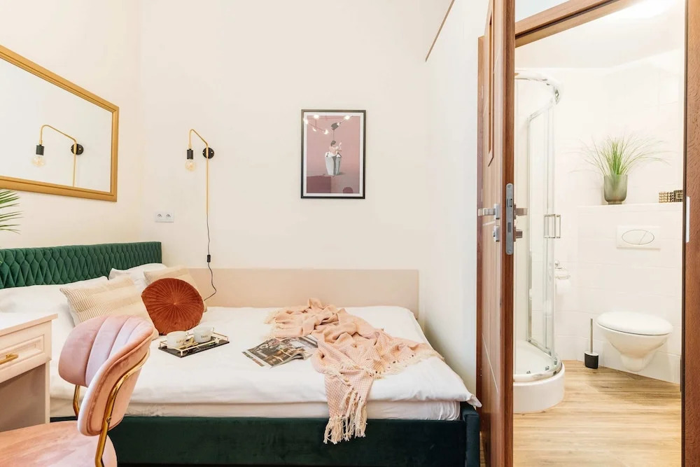 Sapphire Studios by Loft Affair