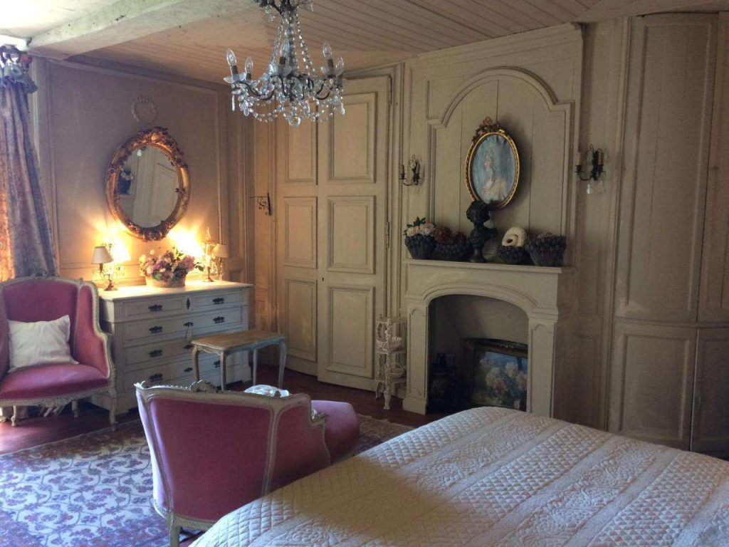 Domaine De La Bastille, Manoir du XVll, Bed and Breakfast
