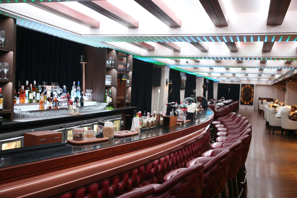 Planet Hollywood Thane