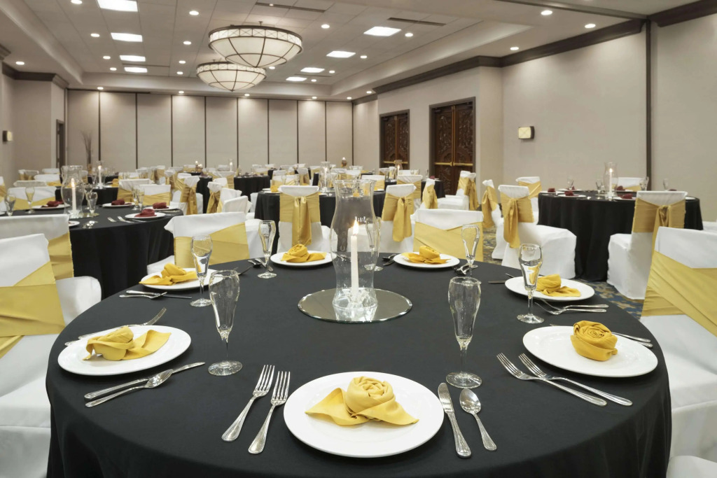 Embassy Suites by Hilton Columbus